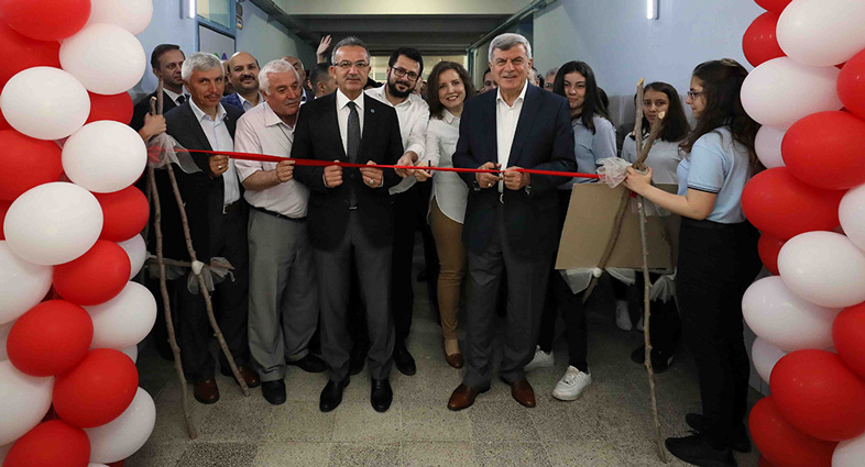 Kocaeli Büyükşehir Belediye Başkanı Karaosmanoğlu, ‘’Bilime ve eğitime tam destek veriyoruz’’